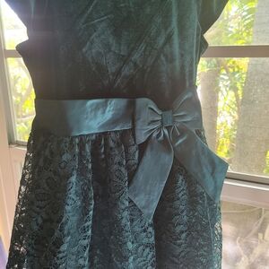 JONA MICHELLE Green Velvet AND SPARKLY LACE HOLIDAY Dress